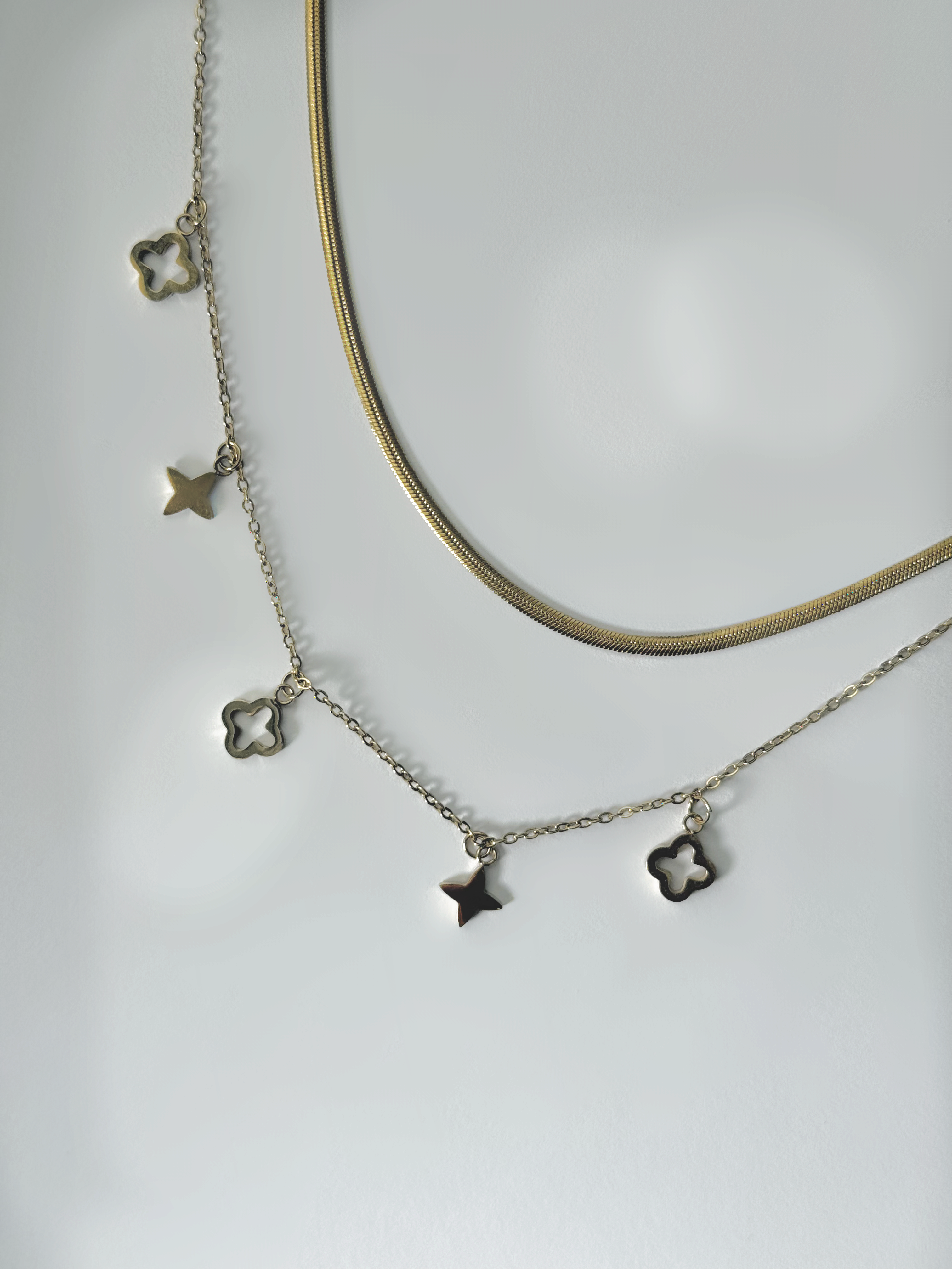 COLLIER STAR